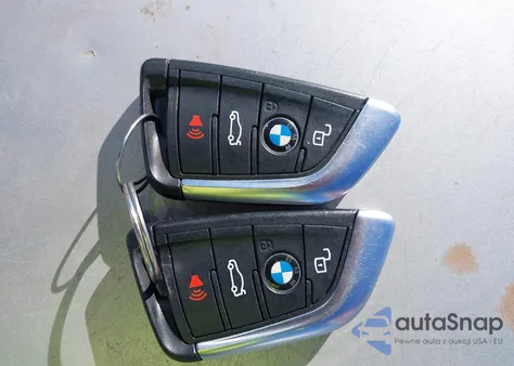 2021 BMW 3 Series 330E from USA, damaged, VIN 3MW5P7J03M8B71519